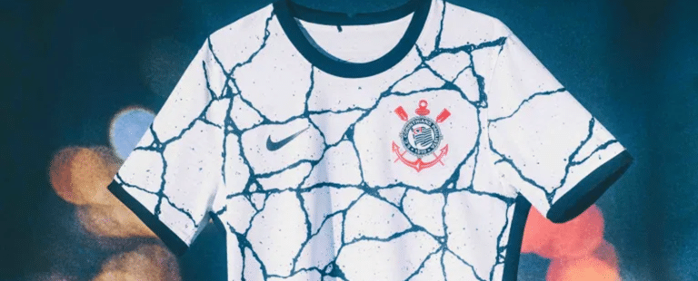 Nike apresenta nova camisa do Corinthians