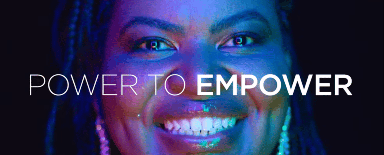 Motorola lança campanha global Power to Empower