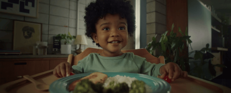 Panasonic lança duas campanha com a participação de funcionários
