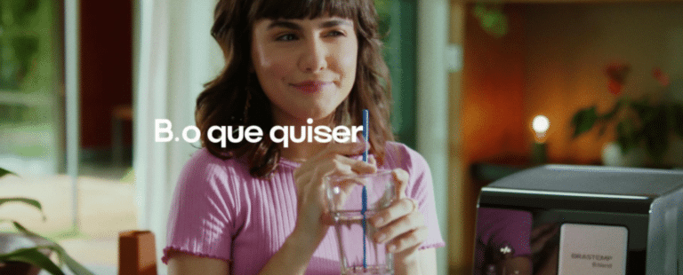 B.blend lança novo posicionamento de marca com foco nos múltiplos papéis do dia a dia