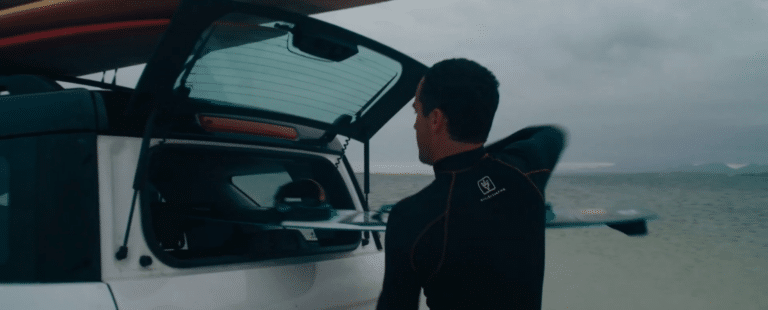 Ford e Osklen lançam campanha para Ford Bronco Sport e coleção Balance