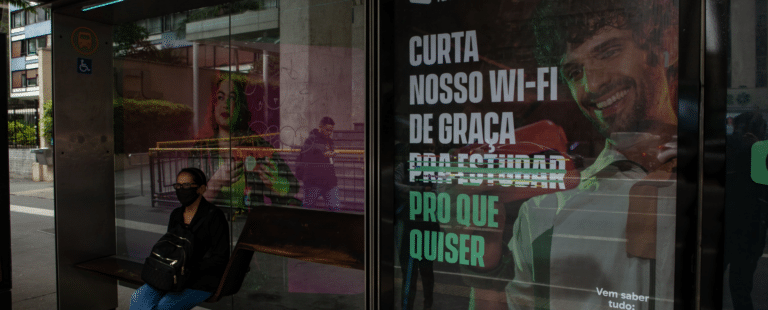Otima e Descomplica oferecem Wi-Fi gratuito em nova campanha na Avenida Paulista
