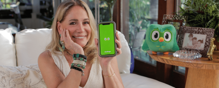 Duolingo lança campanha para ajudar os brasileiros a manter pelo menos uma promessa de Ano Novo