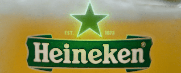 Heineken® muda a cor de sua estrela para lançar compromisso com sustentabilidade