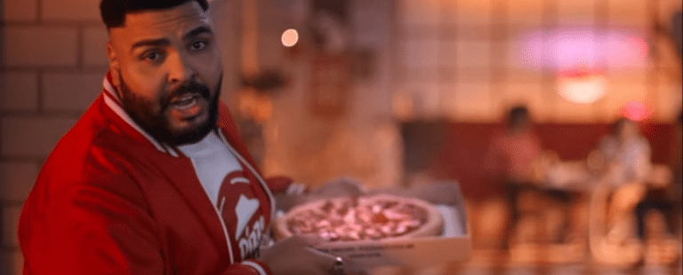 Pizza Hut apresenta novo posicionamento de marca em primeira campanha assinada pela DPZ&T