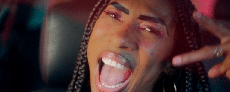 Campanha Vem de Avon do novo Renew valoriza todos os tipo de beleza