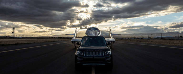 Land Rover e Virgin Galactic levam clientes à viagem espacial