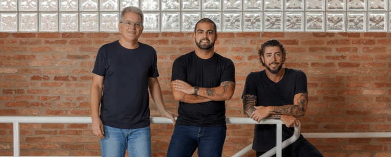 Adsplay e CTRL365 anunciam fusão, formando a primeira empresa especializada em marketing programático do Brasil