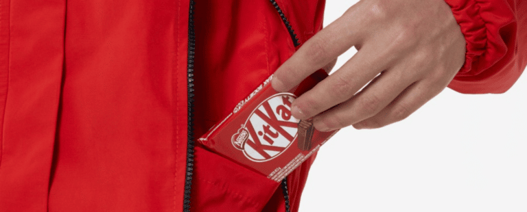 KitKat® e Another Place lançam coleção de roupas inspiradas em looks de festivais