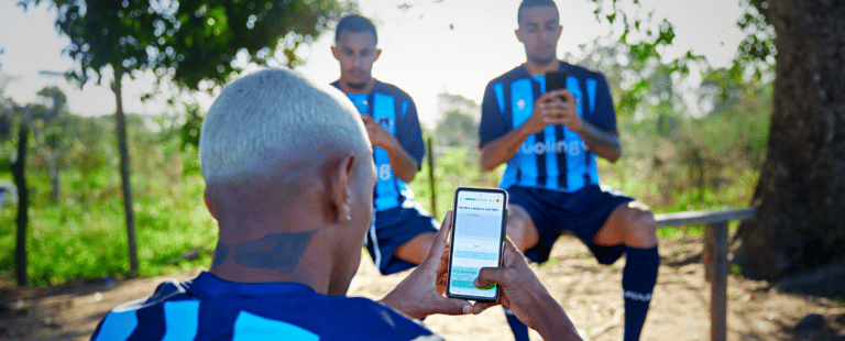 Duolingo apresenta novo mascote do Qatar F.C em nova campanha