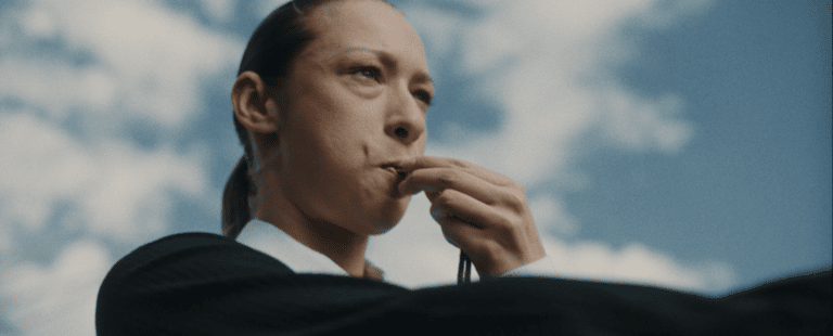 Intimus lança curta-metragem sobre a ex-árbitra, Léa Campos, que foi impedida de apitar por ser mulher