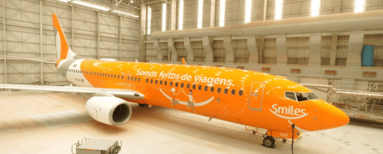 Smiles e GOL apresentam avião com temática de Somos Feitos de Viagens