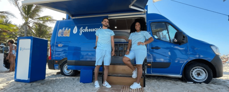 Johnson & Johnson promove ações em aeroportos e praias de todo o Brasil