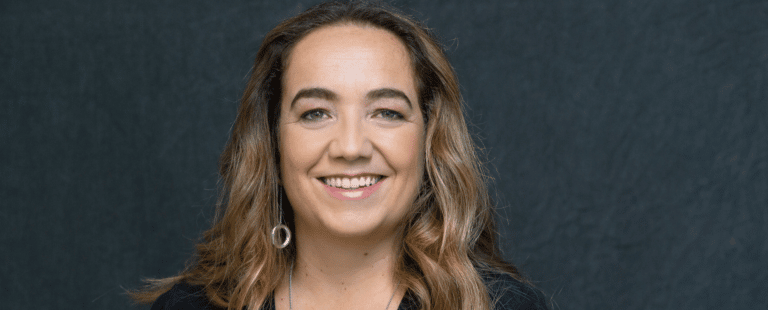 Marcia Esteves é eleita presidente da Abap