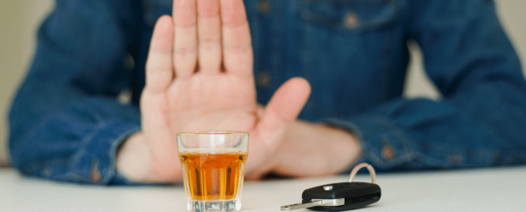 Se beber não dirija; porque se bater, a seguradora não paga