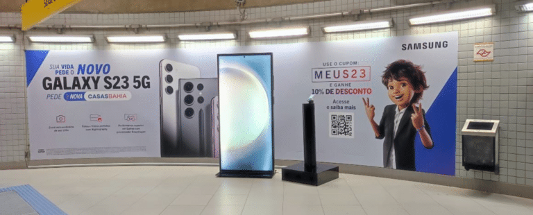 Casas Bahia e Samsung presenteiam usuários do metrô de São Paulo com o smartphone Galaxy S23 5G