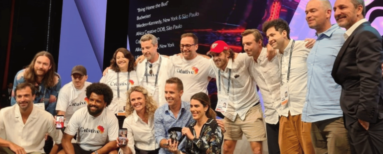 “Bring Home The Bud” da Africa Creative e W+K é o primeiro Titanium Lions para o Brasil em 10 anos
