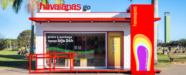 Havaianas inaugura primeira loja autônoma do mundo no Brasil