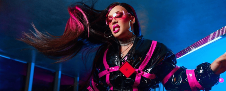 ‘Oops!… I Did it Again’ retorna na voz de Gloria Groove em campanha da Motorola
