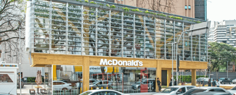 McDonald’s inaugura restaurante conceito com imersão inédita em práticas sustentáveis
