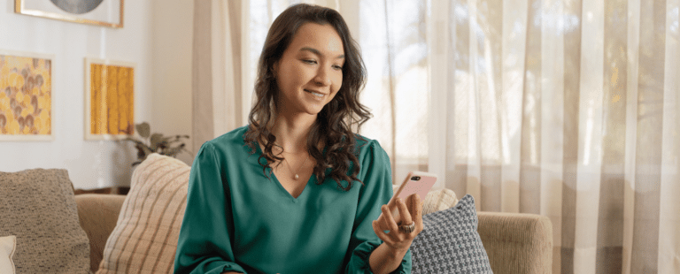 Sicredi tem o atendimento mais completo por WhatsApp em pesquisa da CardMonitor