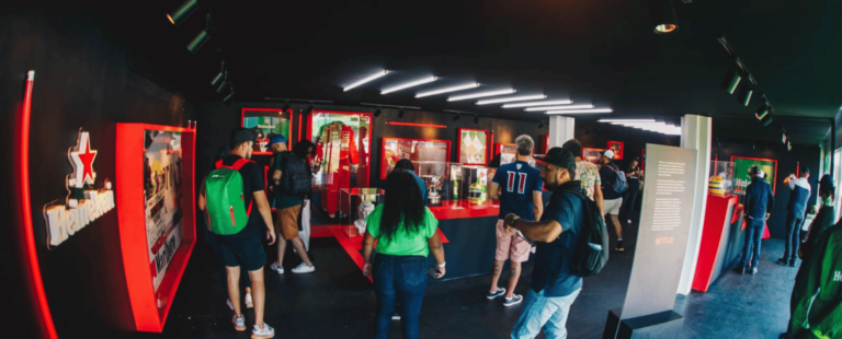 Heineken promove exposição em homenagem a Ayrton Senna durante o F1® em São Paulo
