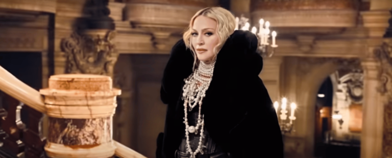 Com sua nova marca, Itaú lança filme publicitário que tem Madonna e personalidades brasileiras icônicas como estrelas da campanha