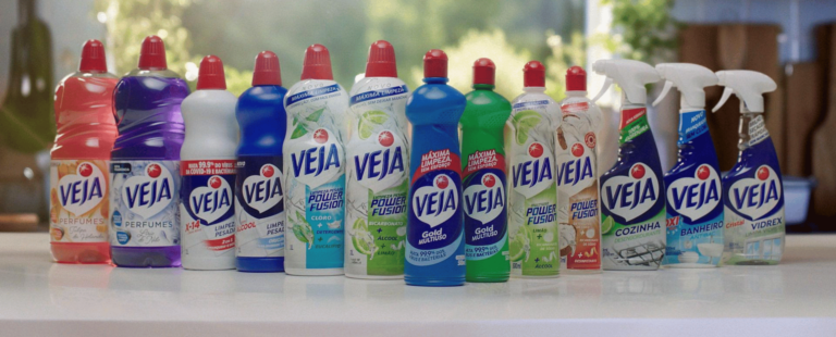 Veja lança campanha “Veja além da limpeza” para inspirar uma nova maneira de viver em casa