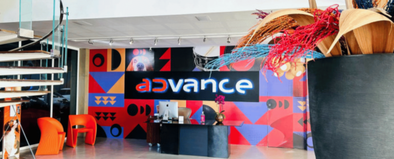 Advance e Slogan concluem handover de Normatel e Mercadinho São Luiz