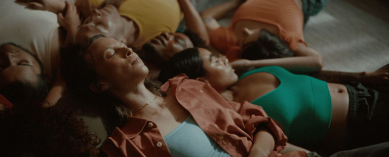 Dança e diversidade são os destaques do lançamento da campanha de Olla Sensitive, o preservativo mais fino da marca