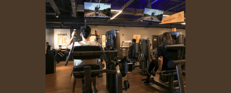 b.drops faz parceria com a Smart Fit e lança o primeiro canal de DOOH no Brasil especializado em academias