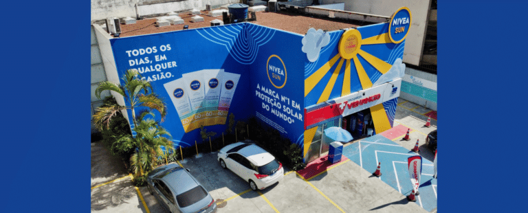NIVEA SUN apresenta loja patrocinada da Drogaria Venancio e transforma fachada