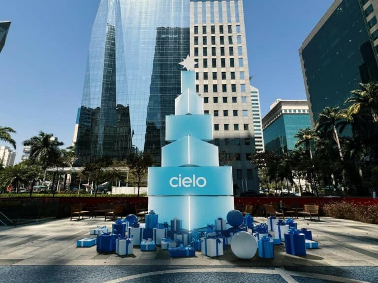 Cielo inaugura a primeira Árvore de Natal tecnológica da Faria Lima