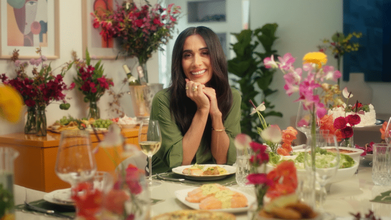 Pão de Açúcar celebra Dia das Mães com campanha protagonizada por Silvia Braz e coleção de louças assinadas por Carolina Ferraz