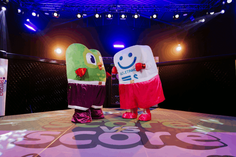 Duolingo e Serasa se enfrentam em campanha ”Score X Score”
