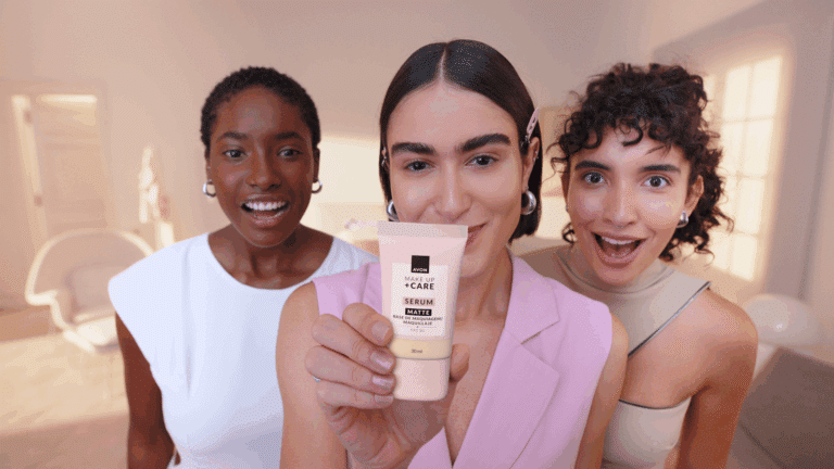 Avon lança novos produtos da linha Tratamake em campanha criada pela VML Brasil