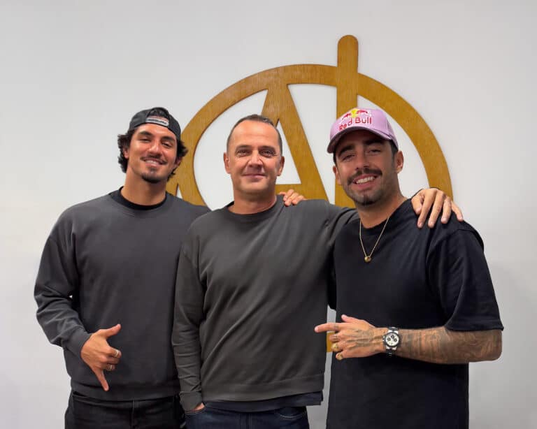 Do mar para o mercado: Pedro Scooby e Gabriel Medina são os novos sócios do Grupo Sal