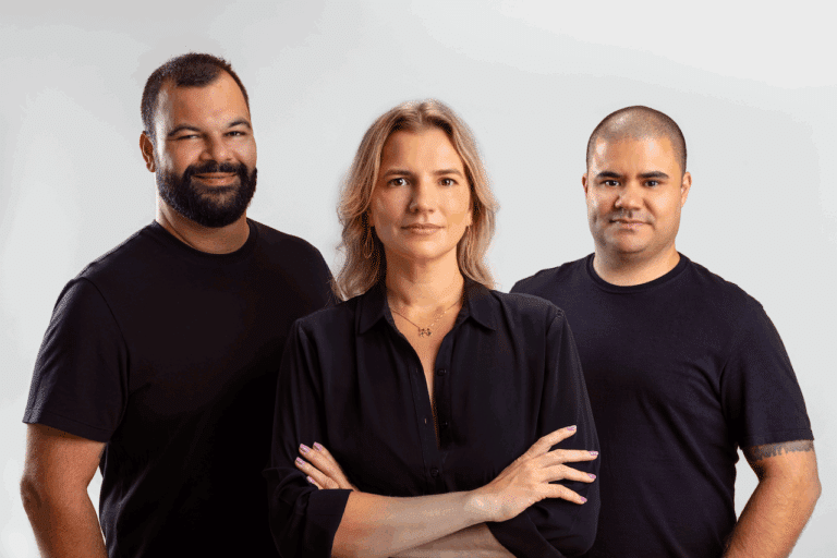 OMZ celebra 10 anos e projeta futuro com “Clareza para ousar”