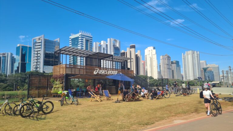 Verão aumenta em até 64% a circulação nos parques de São Paulo e impulsiona ativações de marca