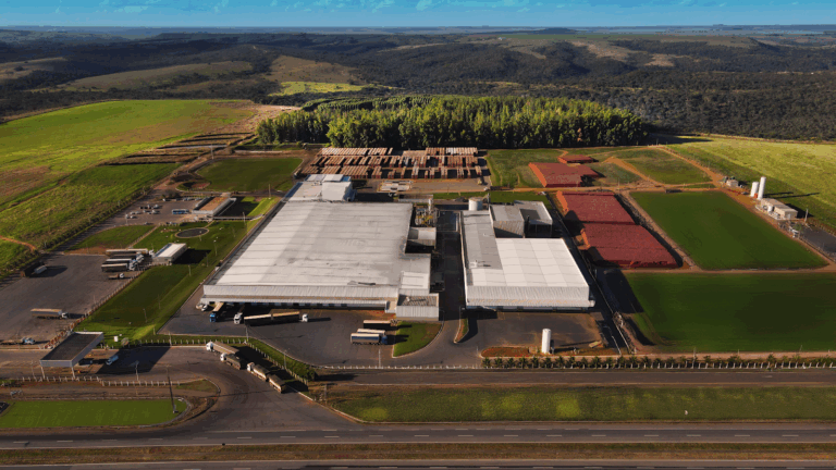 Fugini abre as portas da unidade de Cristalina a produtores agrícolas e destaca o papel do campo em sua trajetória de crescimento