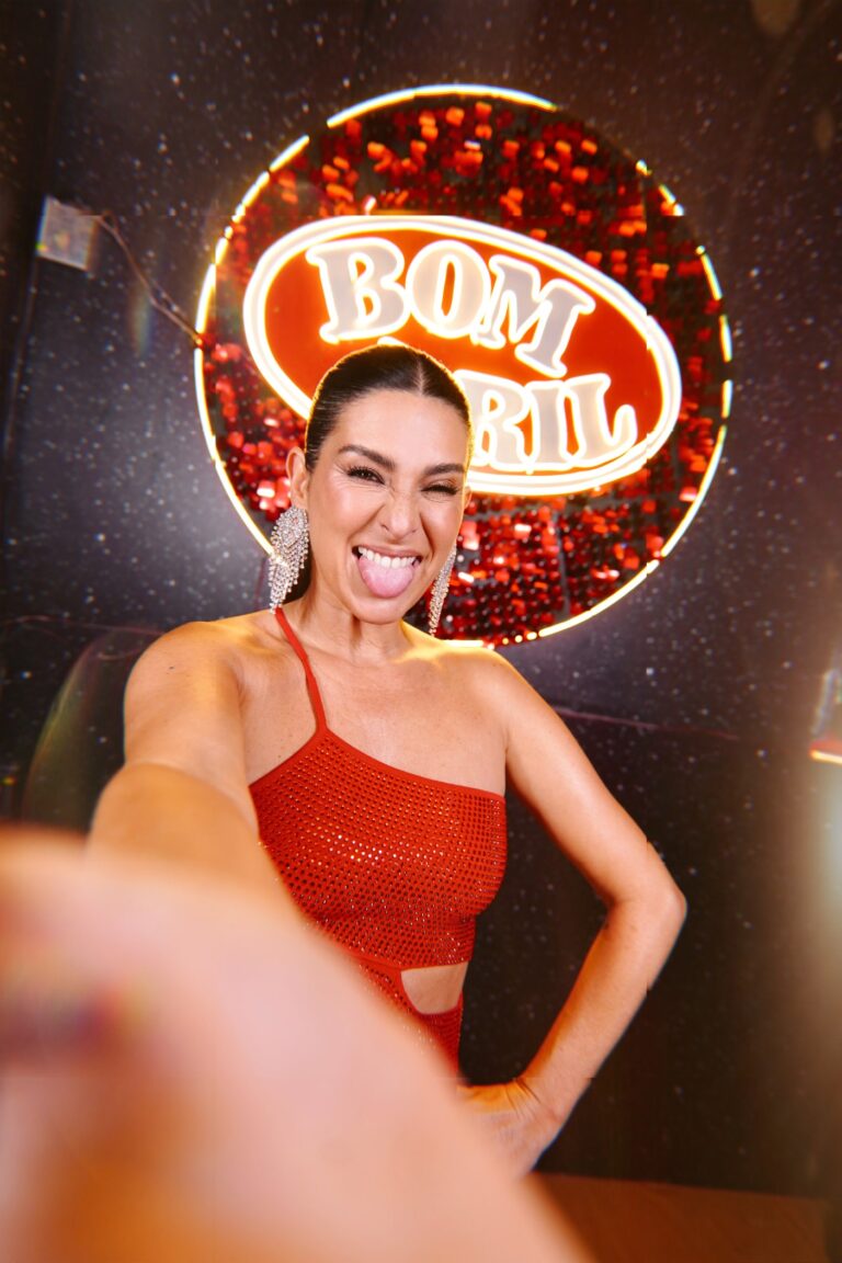 Bombril apostou no brilho do Carnaval brasileiro e escolheu a Sotaq e a MOVIN para ativação nacional do regional ao mainstream