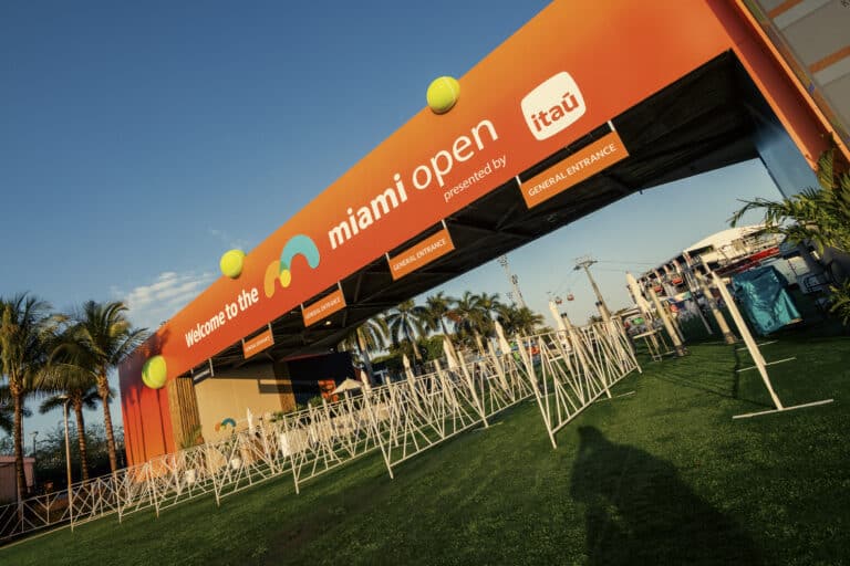 Itaú Unibanco celebra 50 anos de história no tênis com atuação ampliada no Miami Open