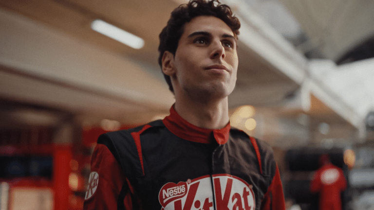 KitKat renova parceria com Gabriel Bortoleto e leva “Grand Break” à Fórmula 1