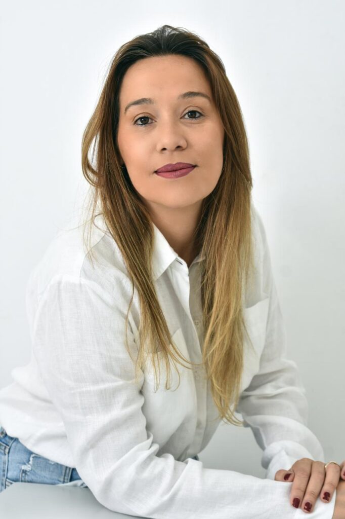 Mariana Ferraz, nova Chief Marketing & Sales Officer da Aviva, plataforma de viagens e entretenimento, abril de 2026