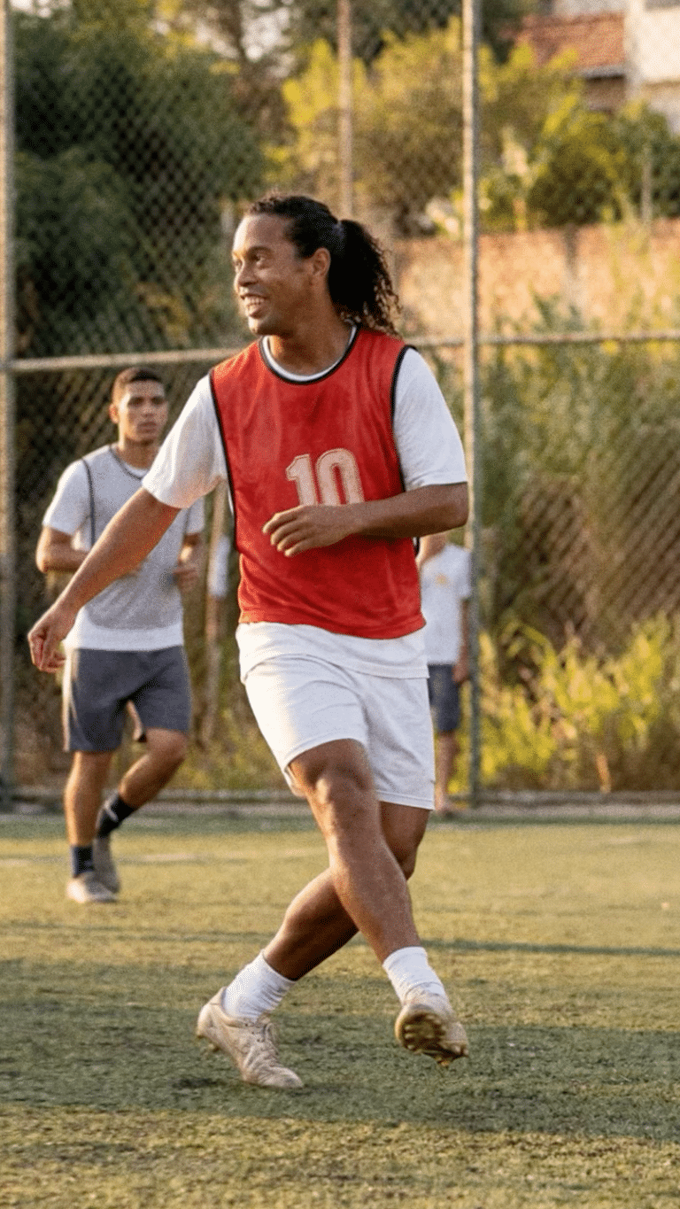 Itaipava anuncia Ronaldinho Gaúcho como embaixador e revela “segredo” de jogada icônica