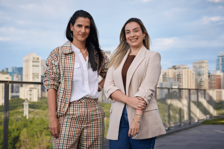 Ana Cester, CDTO, e Dani Latérza, VP de Operações de Mídia e Data, da Africa Creative, abril de 2026