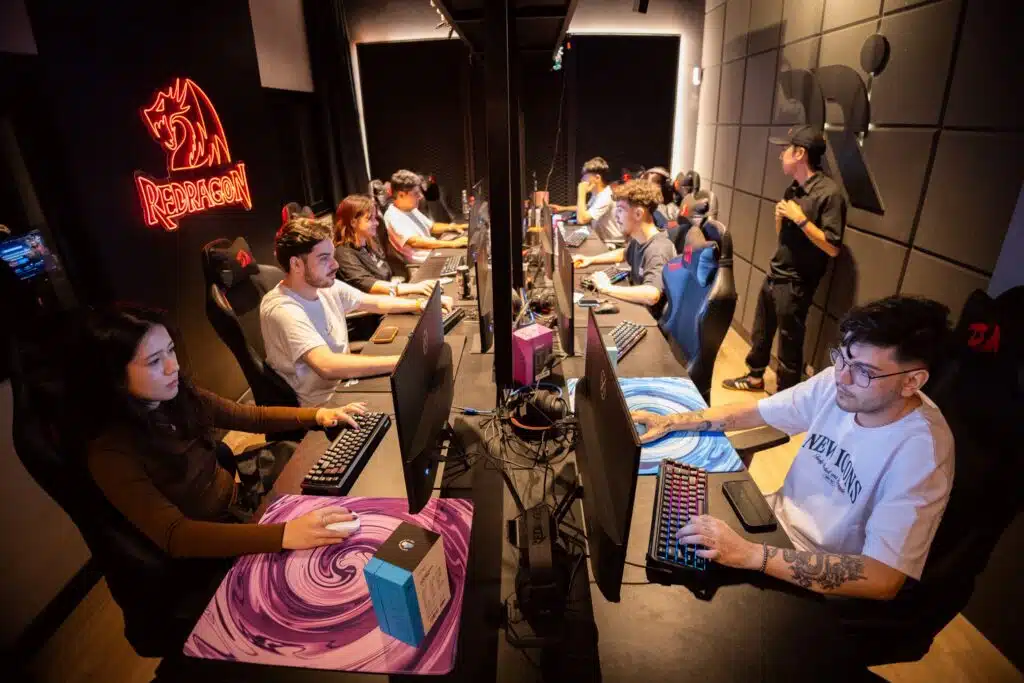 Evento da Redragon e Rede Ronaldo Games em São Paulo em abril de 2026 para marcar a chegada oficial da Lamzu ao mercado brasileiro