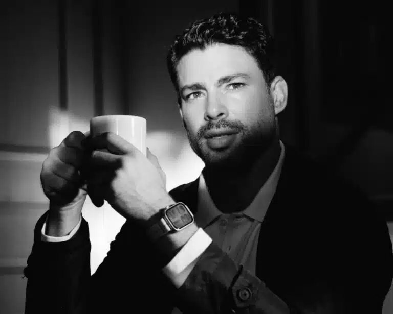 Cauã Reymond e Drauzio Varella protagonizam campanha de lançamento do Huawei Watch Fit 5 Series no Brasil em maio de 2026