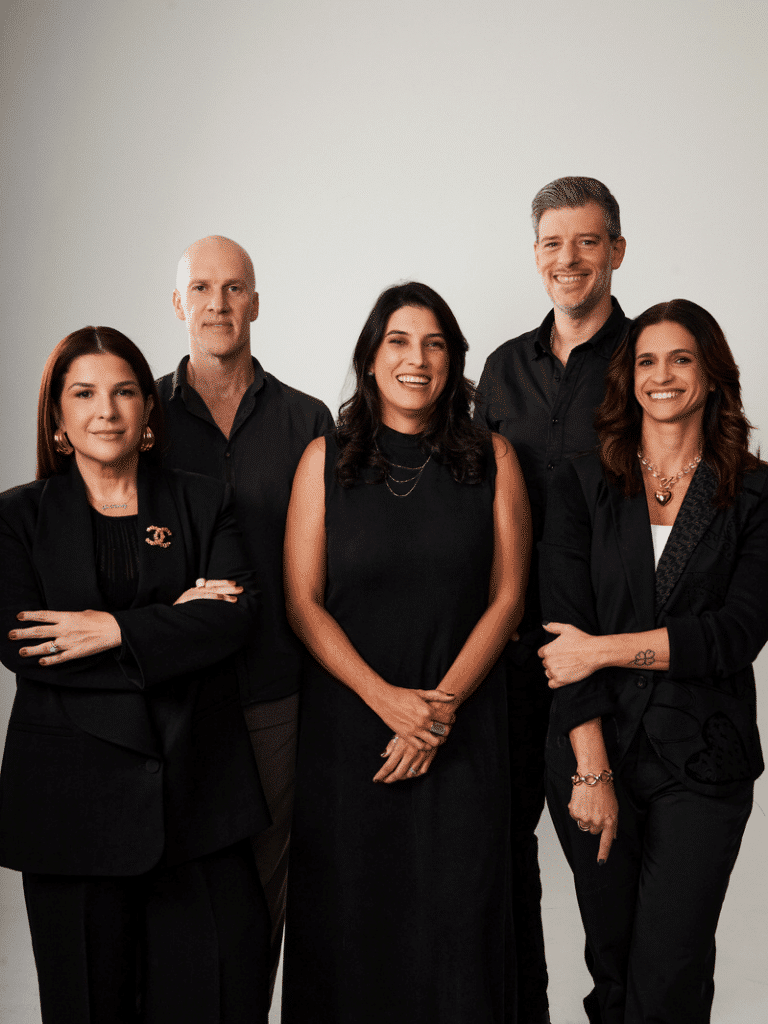 Ju Ferraz Marcio Esher Tati Wong Michel Serebrinsky e Priscila Pellegrini da Roda Trade e Holding Clube no reposicionamento com conceito Tech Touch em 2026