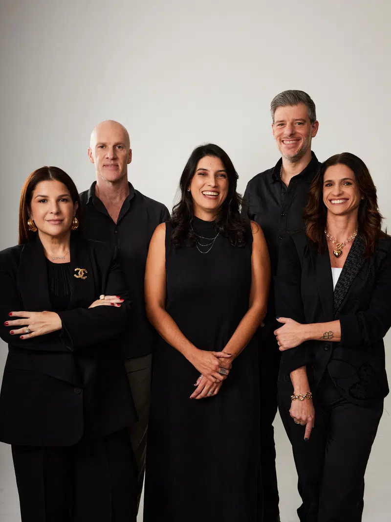 Ju Ferraz Marcio Esher Tati Wong Michel Serebrinsky e Priscila Pellegrini da Roda Trade e Holding Clube no reposicionamento com conceito Tech Touch em 2026
